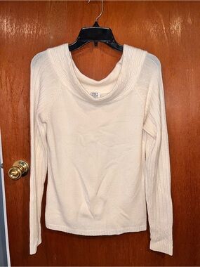 Cozy Cream Cowl-Neck Sweater with Ribbed Sleeves
